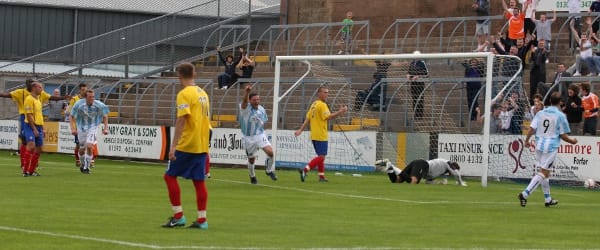 20110806Cowdenbeath