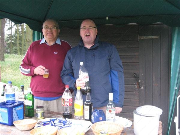 Please tip your barman. 2012 Golf Day Hosts